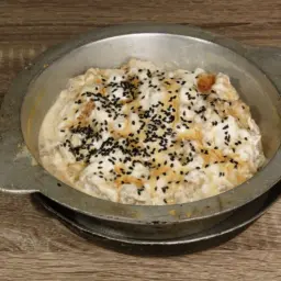 Masoub With Cream, Honey, And Milk
